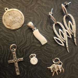 Elegant Silver Jewelry Set